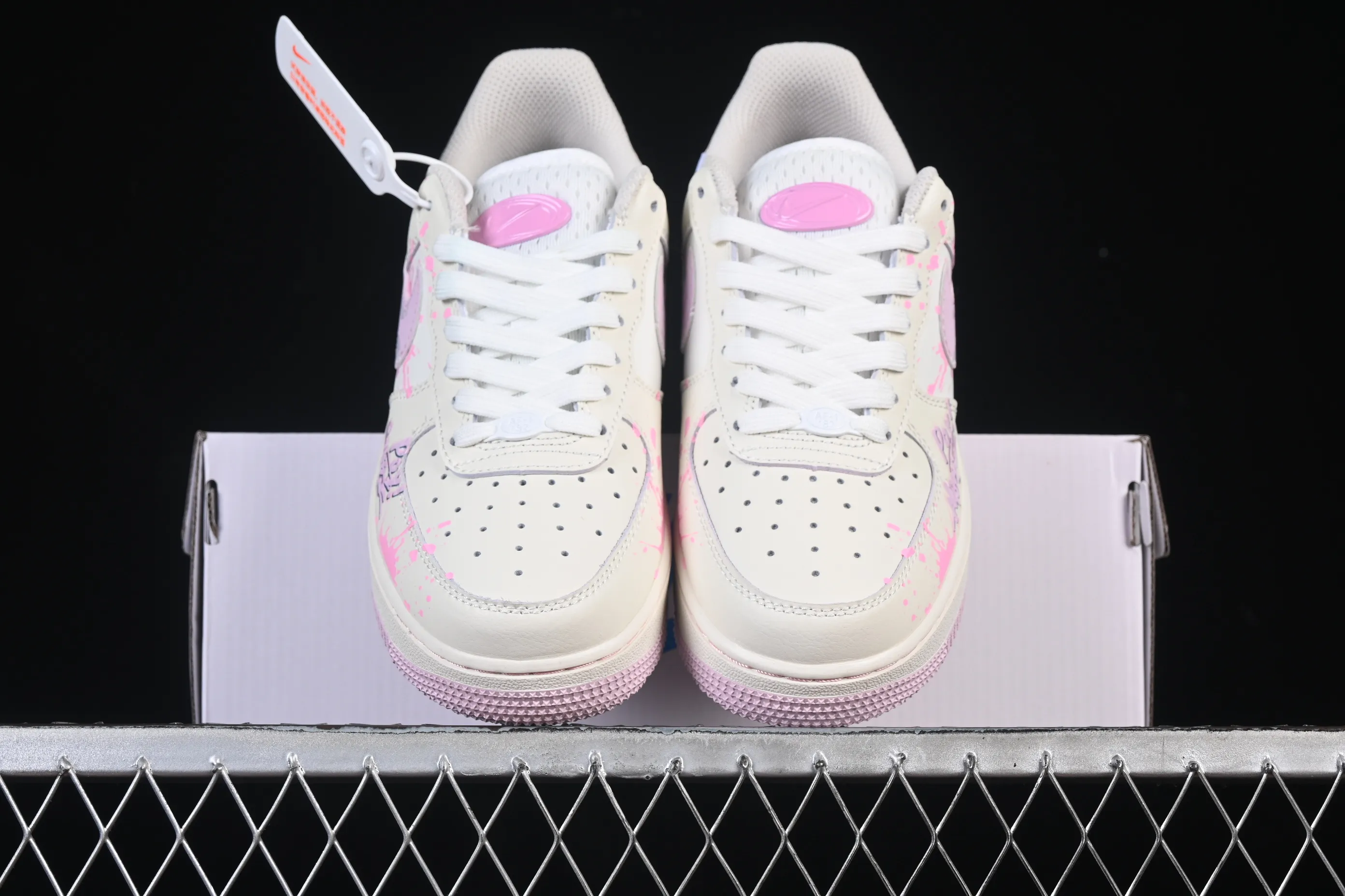 All Categories Nk Air Force 1 Air Force Series Nk Air Force 1 Low Air Force Low Nike Air Force 1'07 Low "Purple Pink Sweet Painting" Hand-painted graffiti Purple Pink Sweet Painting Air Force One Low-top casual sneakers FB1839-122